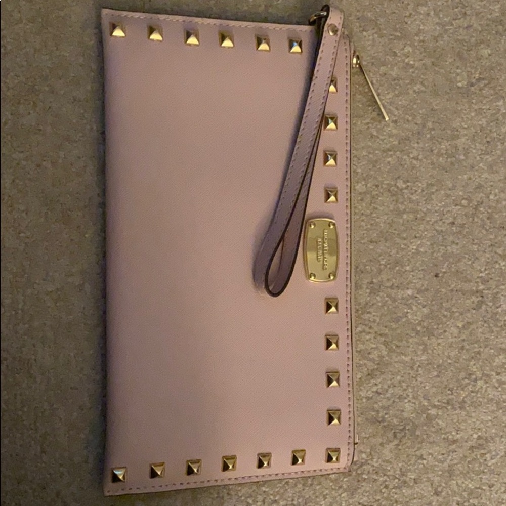 Micheal Kors clutch